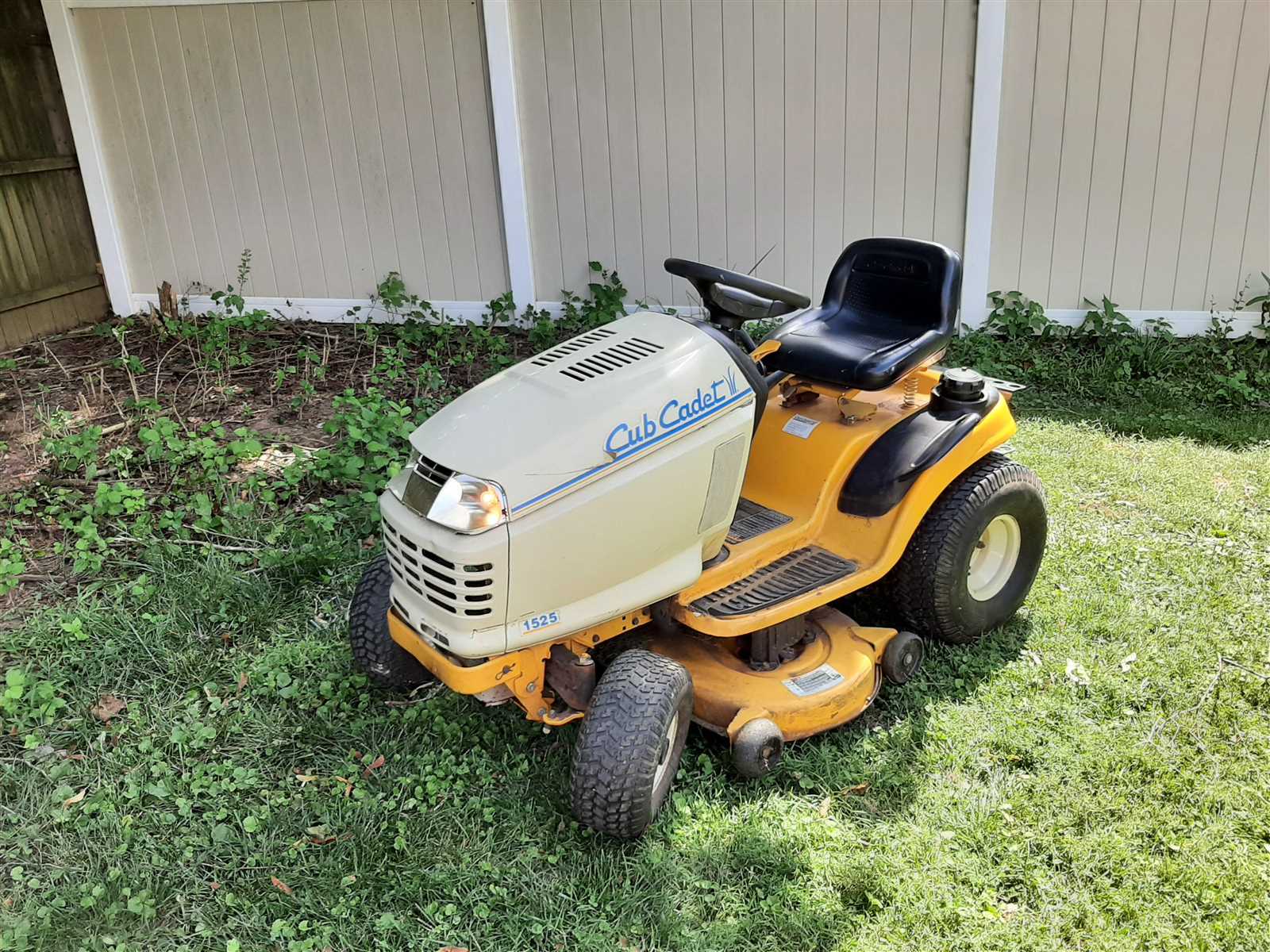 cub cadet 1525 parts diagram